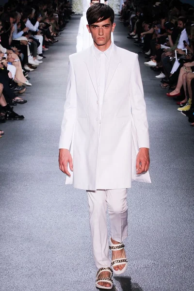 Look 42